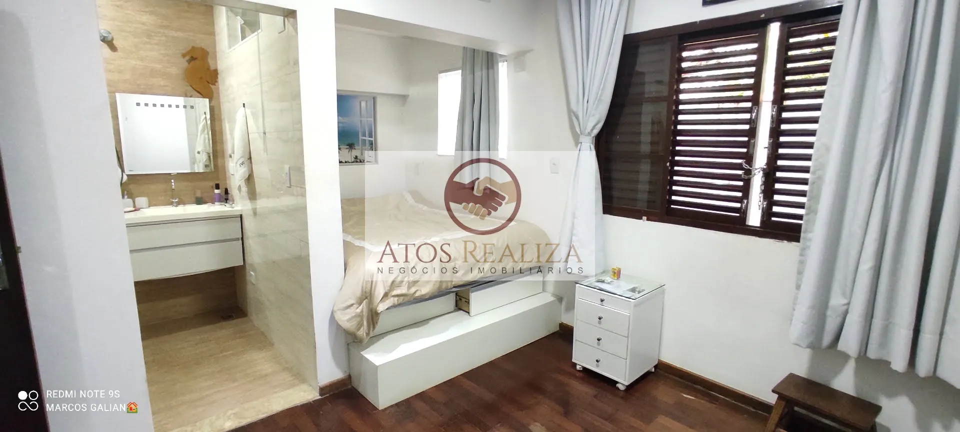Imagem Casa Térrea em Jardim Santa Helena: 4 Dormitórios à Venda