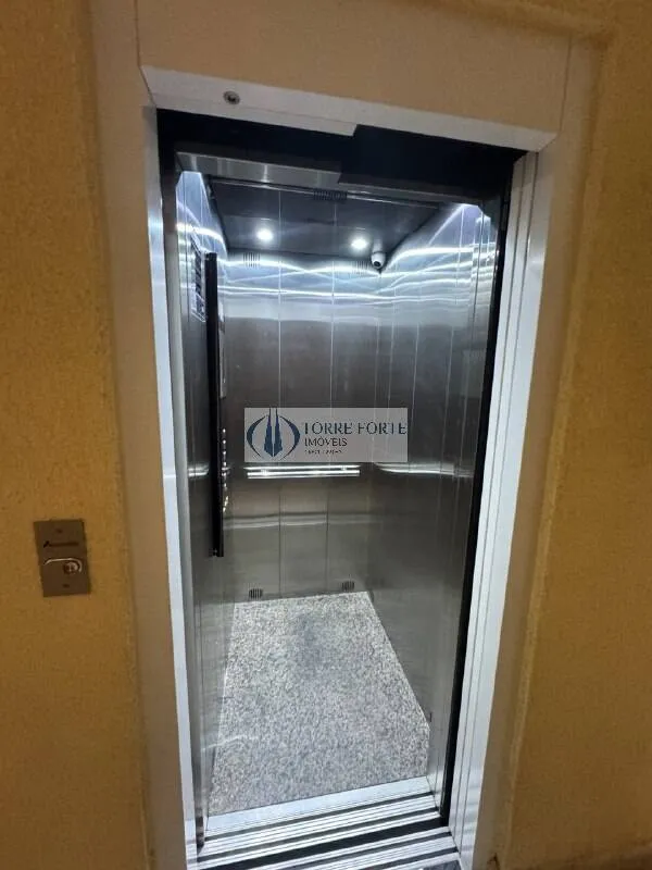 Imagem Apartamento com 2 dormitórios , sem vaga na Vila Santa Isabel.