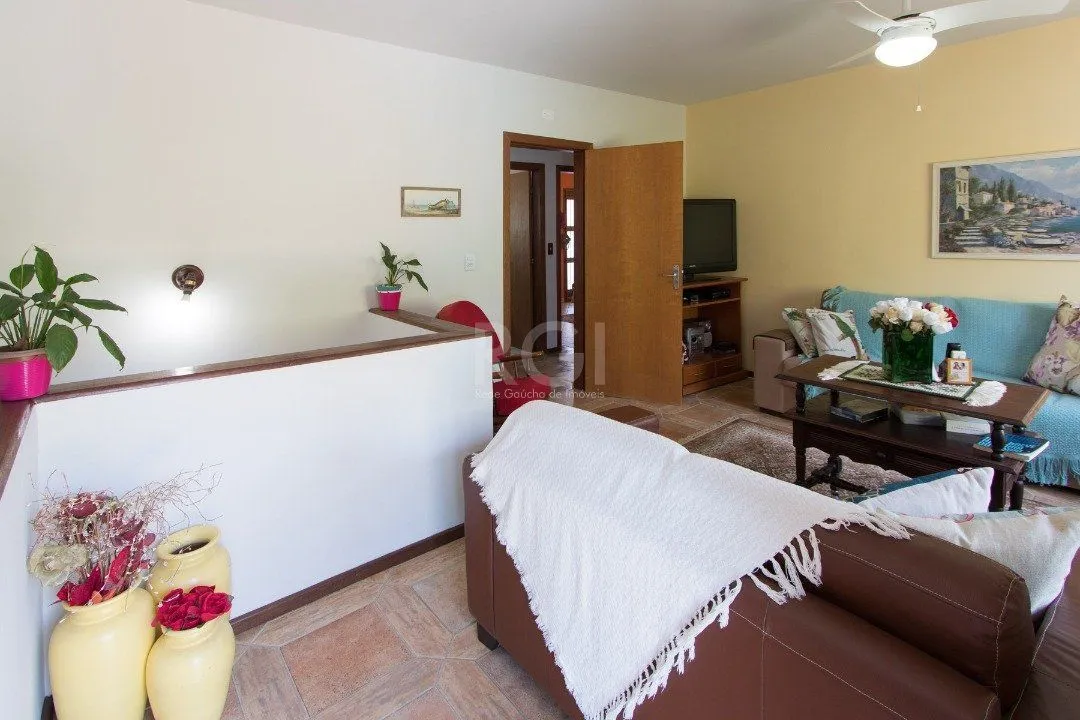 Imagem Casa para Venda - 211m², 3 dormitórios, 3 vagas - Vila Nova