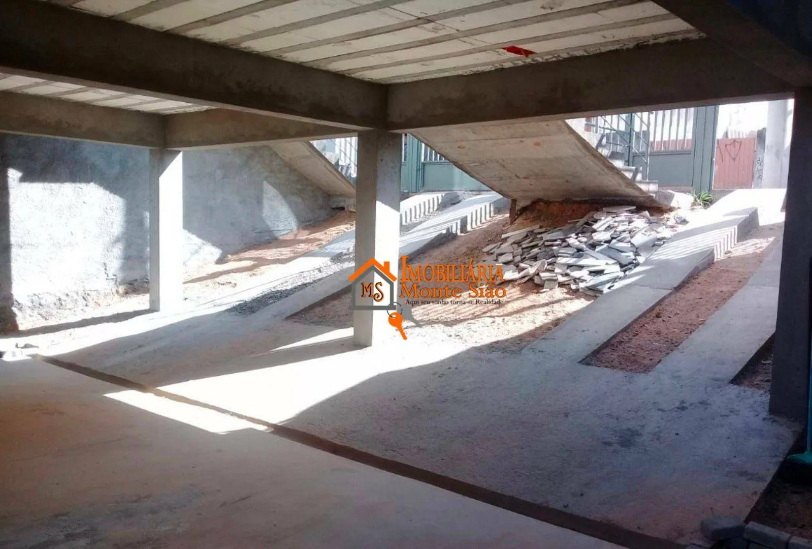 Imagem Casa com 2 dormitórios à venda, 60 m² por R$ 265.000,00 - Jardim Fortaleza - Guarulhos/SP