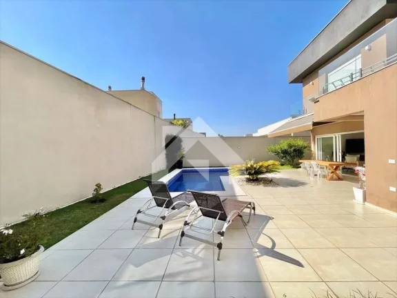 Imagem Casa de Condomínio em Moinho Velho - Cotia