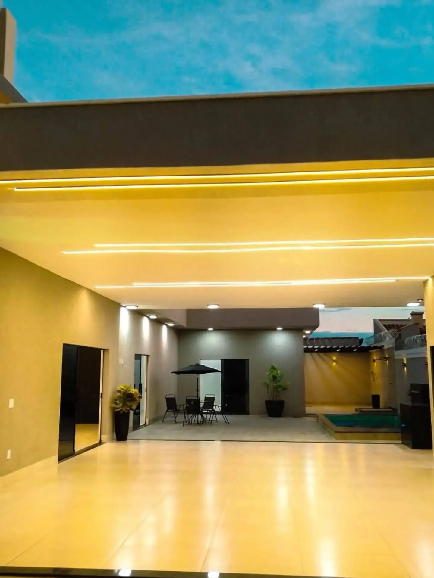 Imagem Casa 3 Suites Sozinha No Lote Na Vila Brasilia Possibilidade De Zero De Entrada