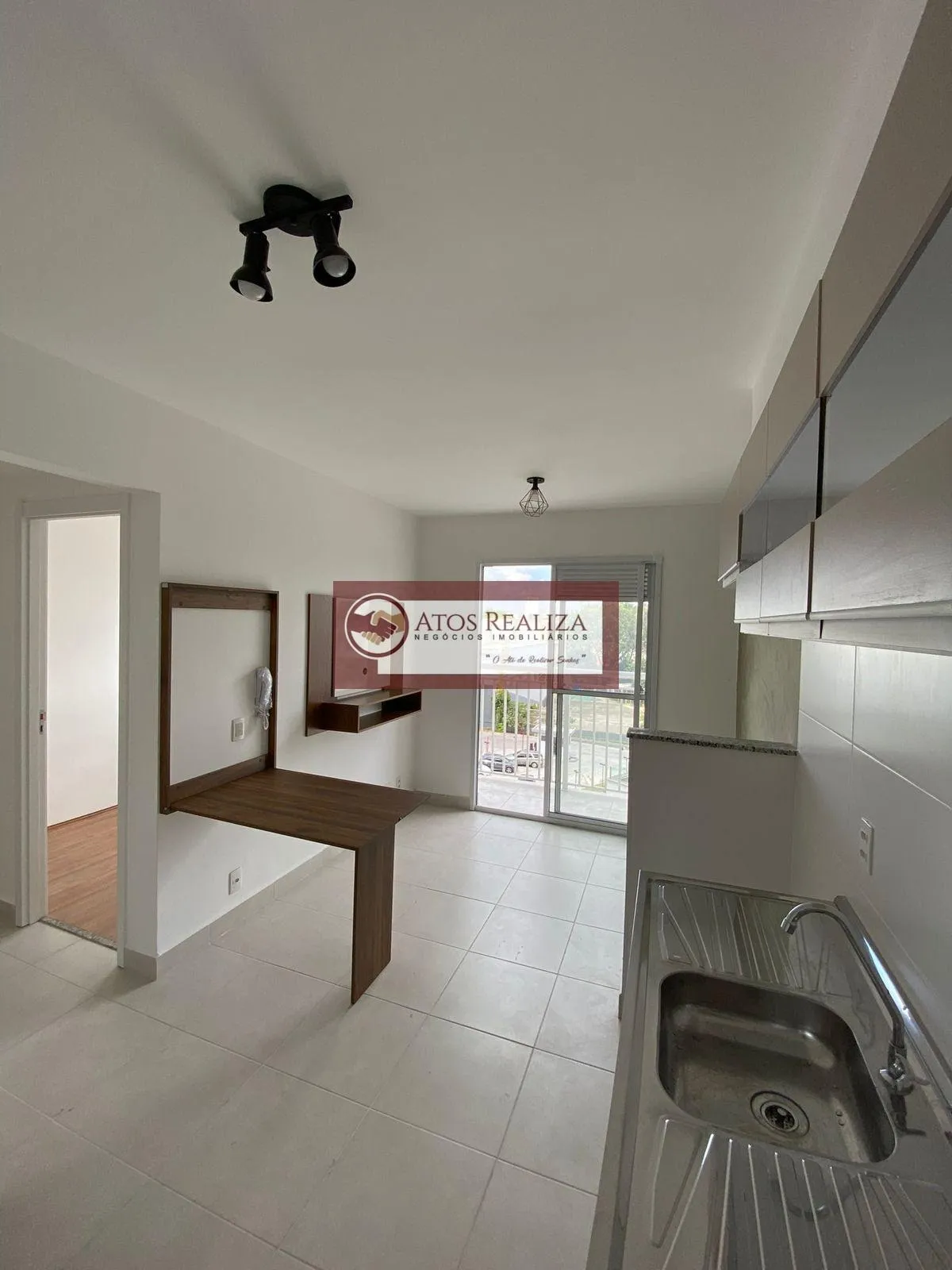Imagem Apartamento à Venda no Cambuci SP, 2 Quartos, Sacada, 38m²