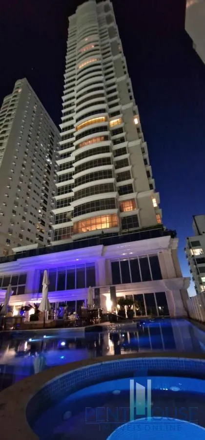 Imagem Apartamento Frente Mar para Venda em Balneário Camboriú, CENTRO, 4 dormitórios, 4 suítes, 5 banheiros, 4 vagas