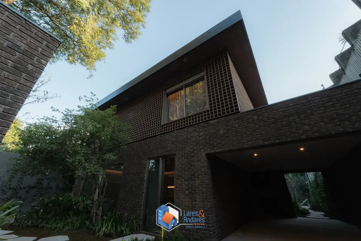 Imagem Casa para venda em Alto de Pinheiros com 4 quartos, sendo 4 suítes, 701m²