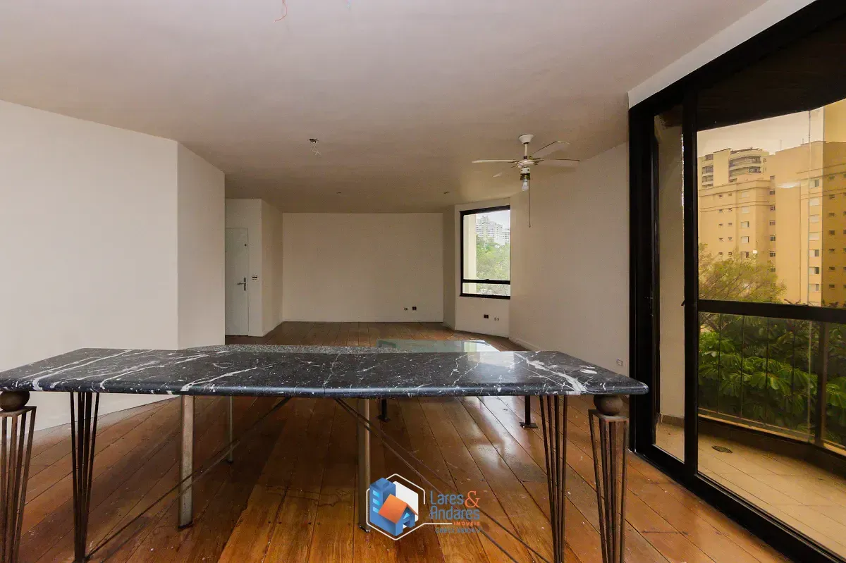 Imagem Apartamento para venda em Vila Andrade com 4 quartos, sendo 3 suítes, 172m²
