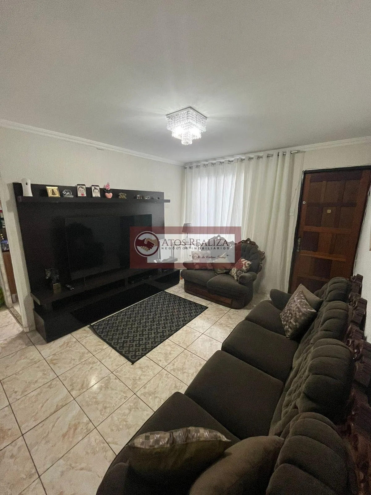 Imagem Vendo Grande Oportunidade no Parque das Arvores. Apartamento de 60m2, Sendo 3 Dormitórios com Planejados, Opção para sala de Jantar, 1 Vaga fixa e coberta, Todas as Instalações novas, Reformado Recente, com Piso Porcelanato, Próximo a Estação Grajaú da CP
