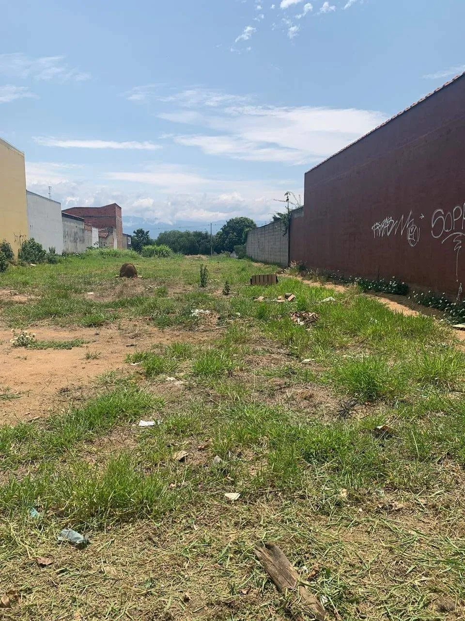Imagem Terreno à venda, Residencial e Comercial Laerte Asumpção, Pindamonhangaba, SP
