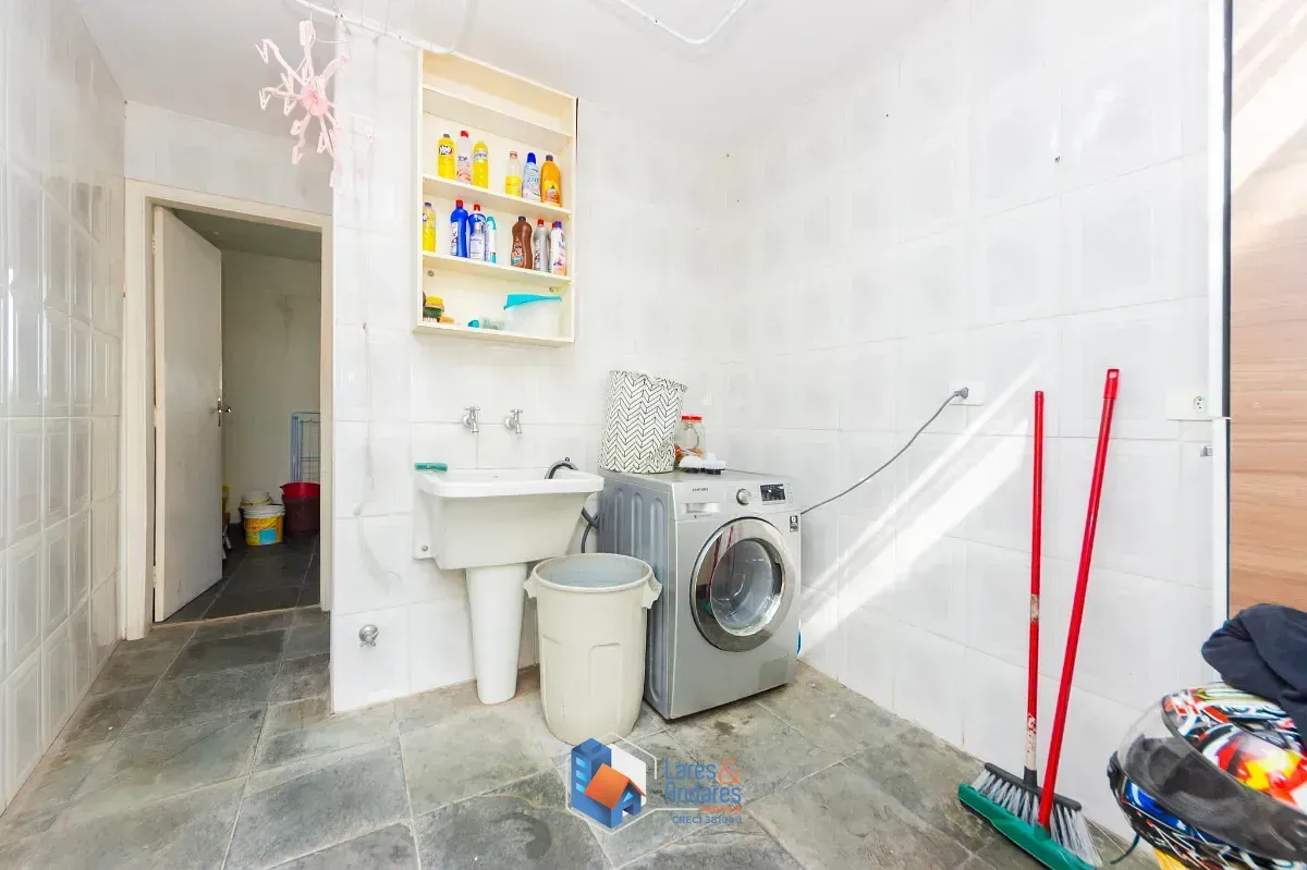 Imagem Sobrado para venda em Chácara Santo Antônio (Zona Sul) com 4 quartos, sendo 2 suítes, 336m²