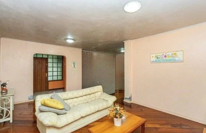 Imagem Casa com 2 dormitórios ,sendo 1 suíte para venda no bairro Tristeza em Porto Alegre/RS.