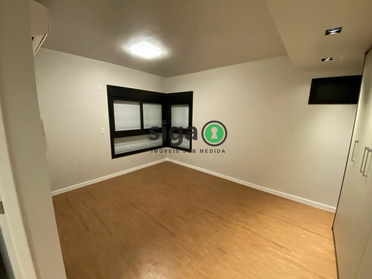 Imagem Apartamento para locação no GALERIA 90 - VILA OLÍMPIA com 105m²