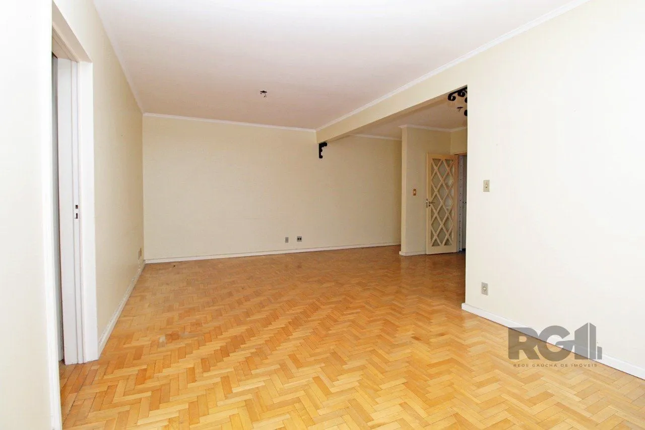 Imagem Venda Apartamento de três dormitórios, 01 vaga de garagem, com elevador