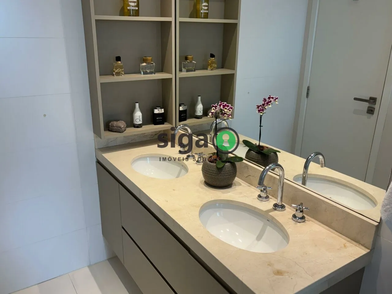 Imagem Apartamento à Venda no Brooklin ? 189m², 3 Quartos, 3 Vagas e Lazer Completo
