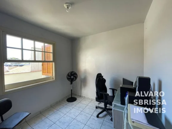 Imagem Casa estilo sobrado com 3 dormitórios cozinha e ampla sala a venda na região central de Itu SP