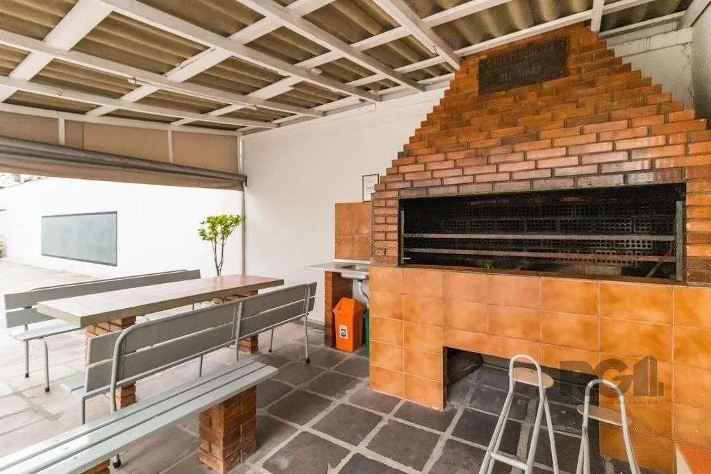 Imagem Apartamento 86m² - 3 dormitórios, 2 banheiros, 1 vaga no bairro Petrópolis