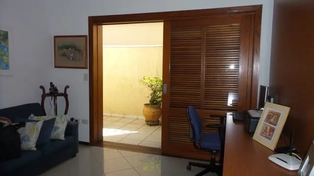 Foto do imóvel Casa à venda 4 Quartos, 1 Suite, 3 Vagas, 360M², Jardim das Nações, Taubaté - SP