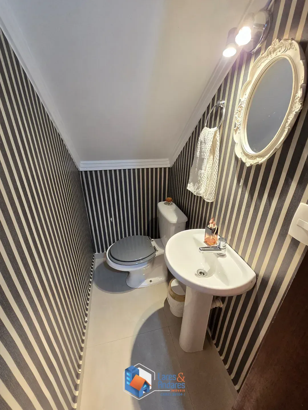 Imagem Casa para venda em Vila Mazzei com 3 quartos, sendo 3 suítes, 144m²