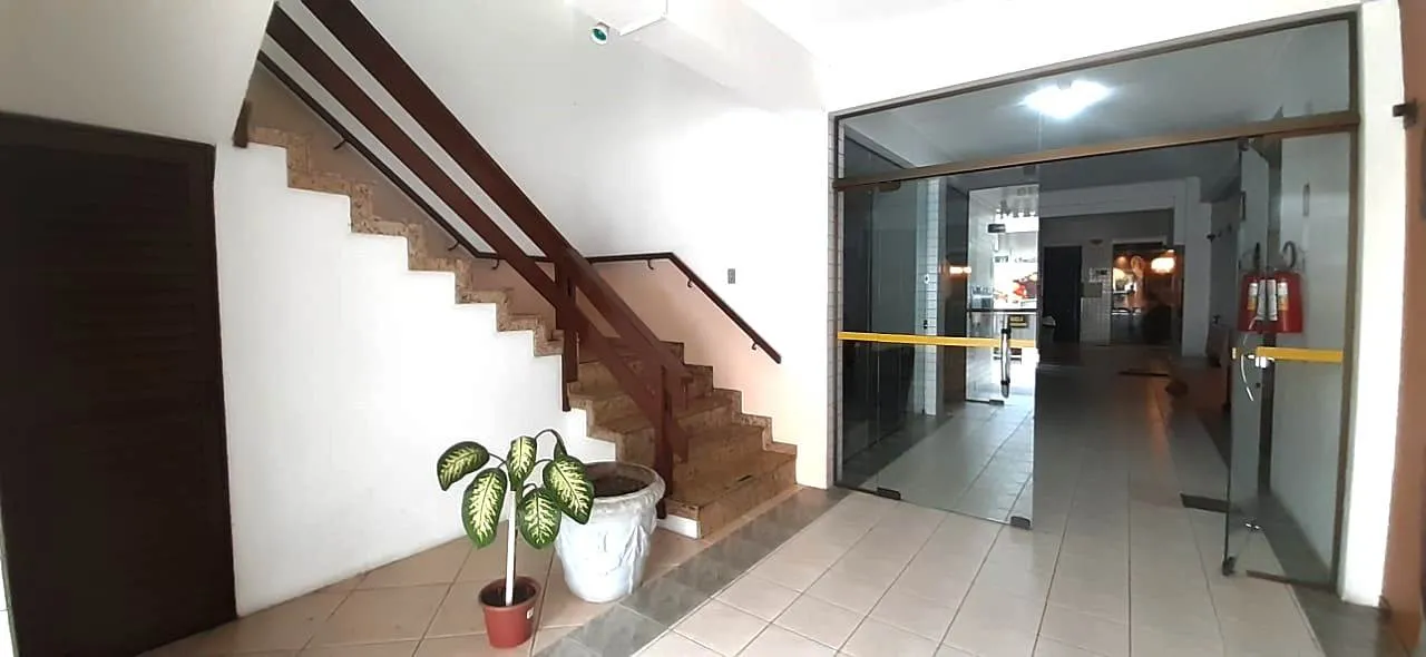 Imagem Sala comercial à venda em Torres, Centro, 382m2