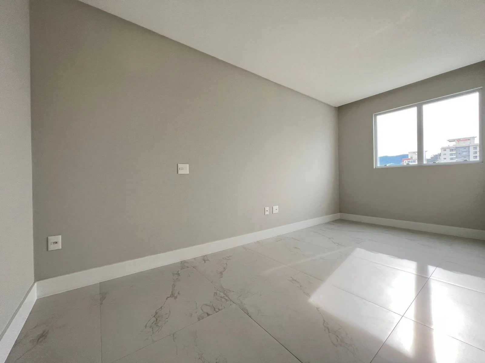 Imagem Apartamento com vista para o mar à venda com 197m2 por R$ 4.290.000,00