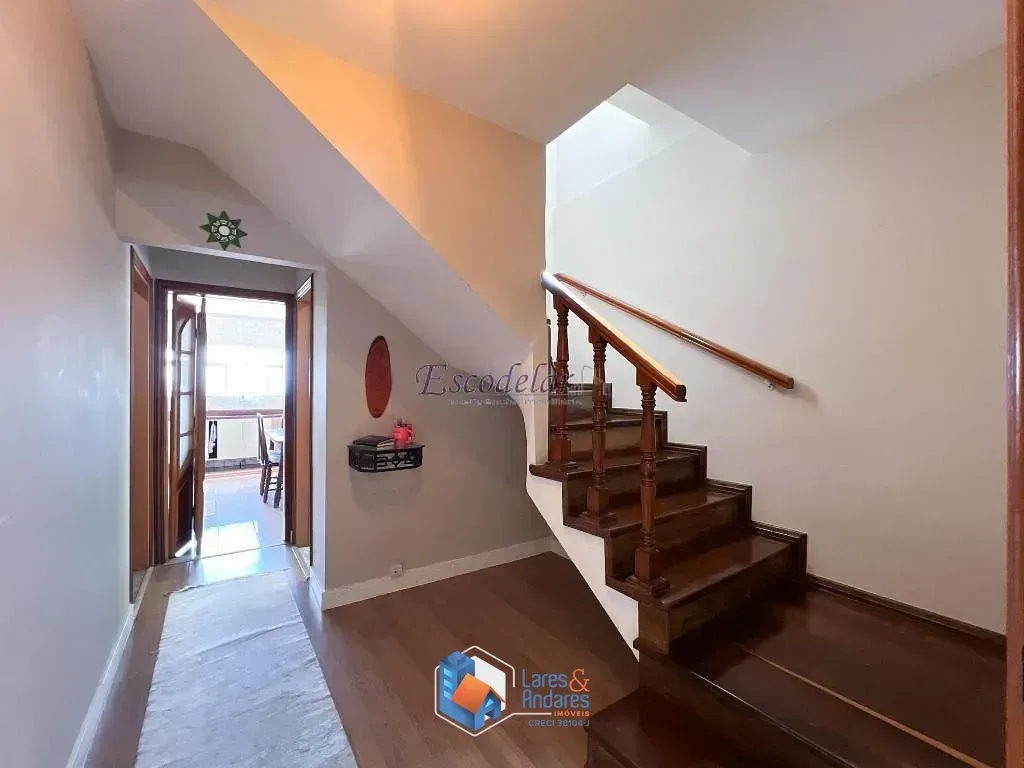 Imagem Sobrado para venda em Jardim Franca com 3 quartos, sendo 1 suíte, 144m²