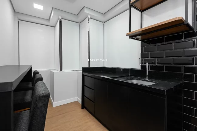 Imagem Conjunto mobiliado com 120m2 na Vila Olímpia.