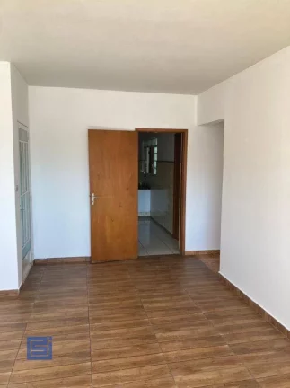 Imagem Apartamento com 2 dormitórios à venda, 90 m² por R$ 320.000 - Centro - Socorro/SP