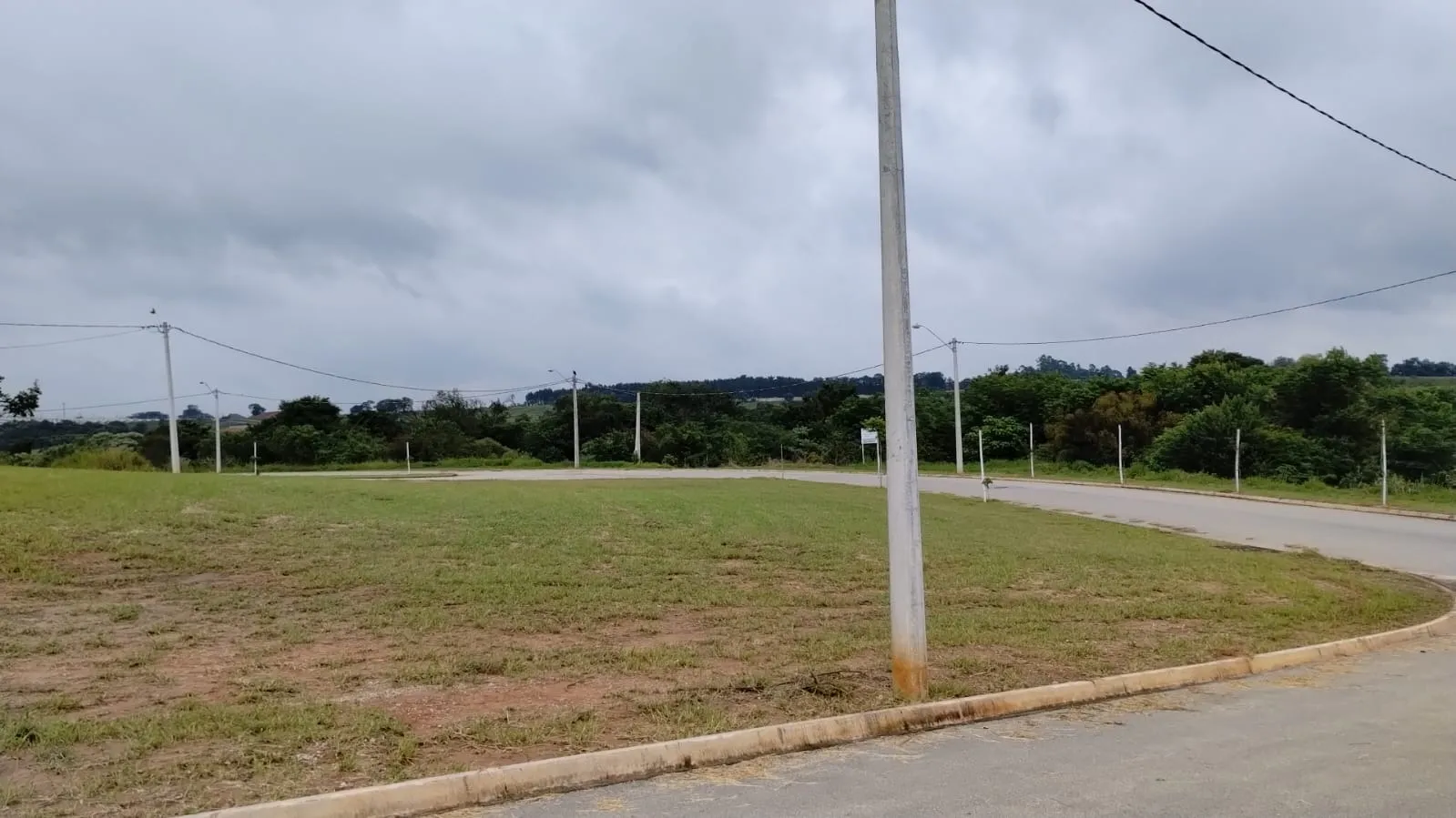 Imagem Ótimo Terreno de 337m² Localizado No Jd. São Lucas 2