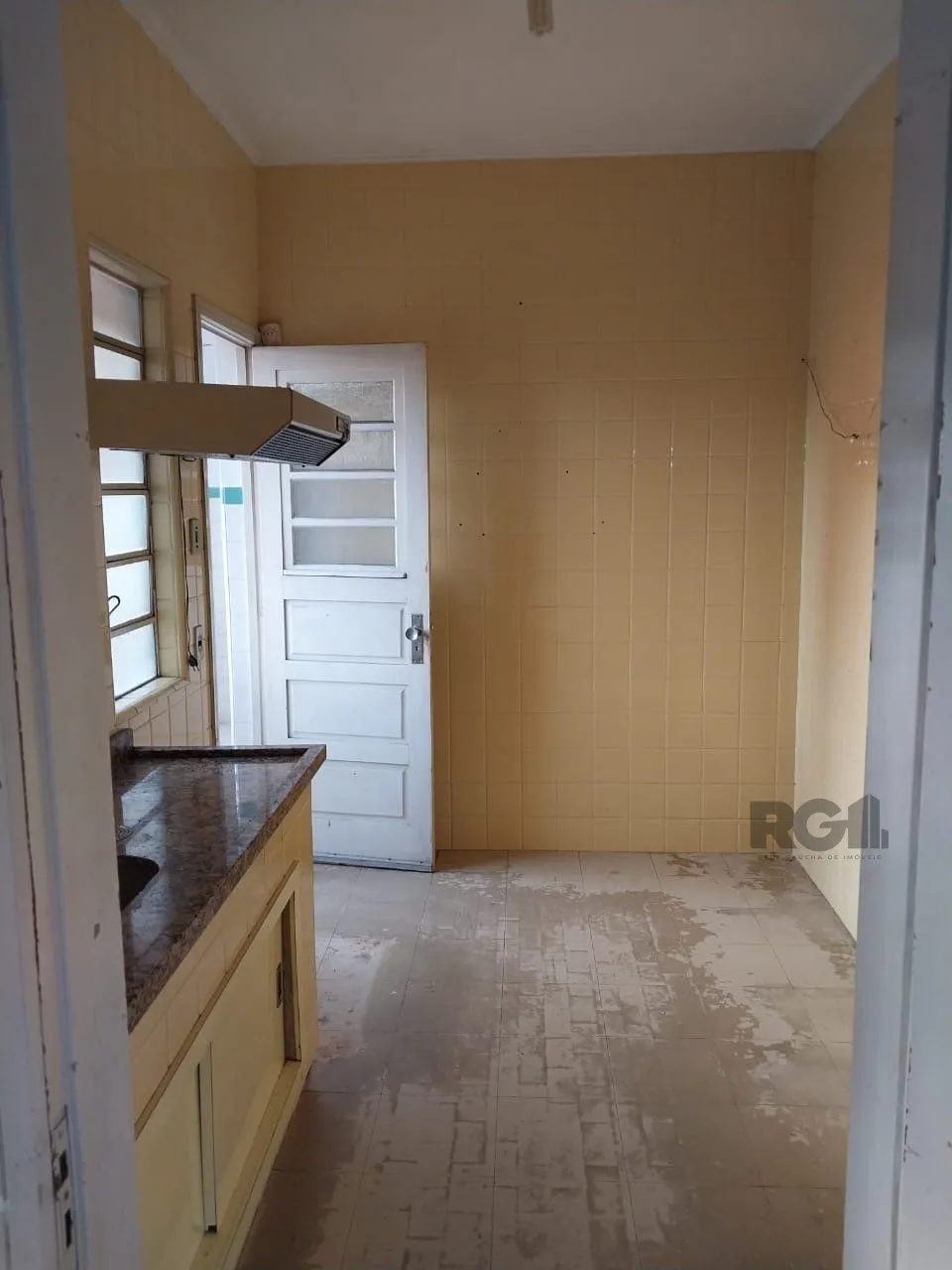 Imagem Excelente apartamento 3 dormitório, com Box escriturado - Bairro Santana. Preço Atrativo.