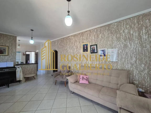 Imagem Belíssima Casa 2 dormitórios e Edícula a Apenas 500m da Praia de Massaguaçu