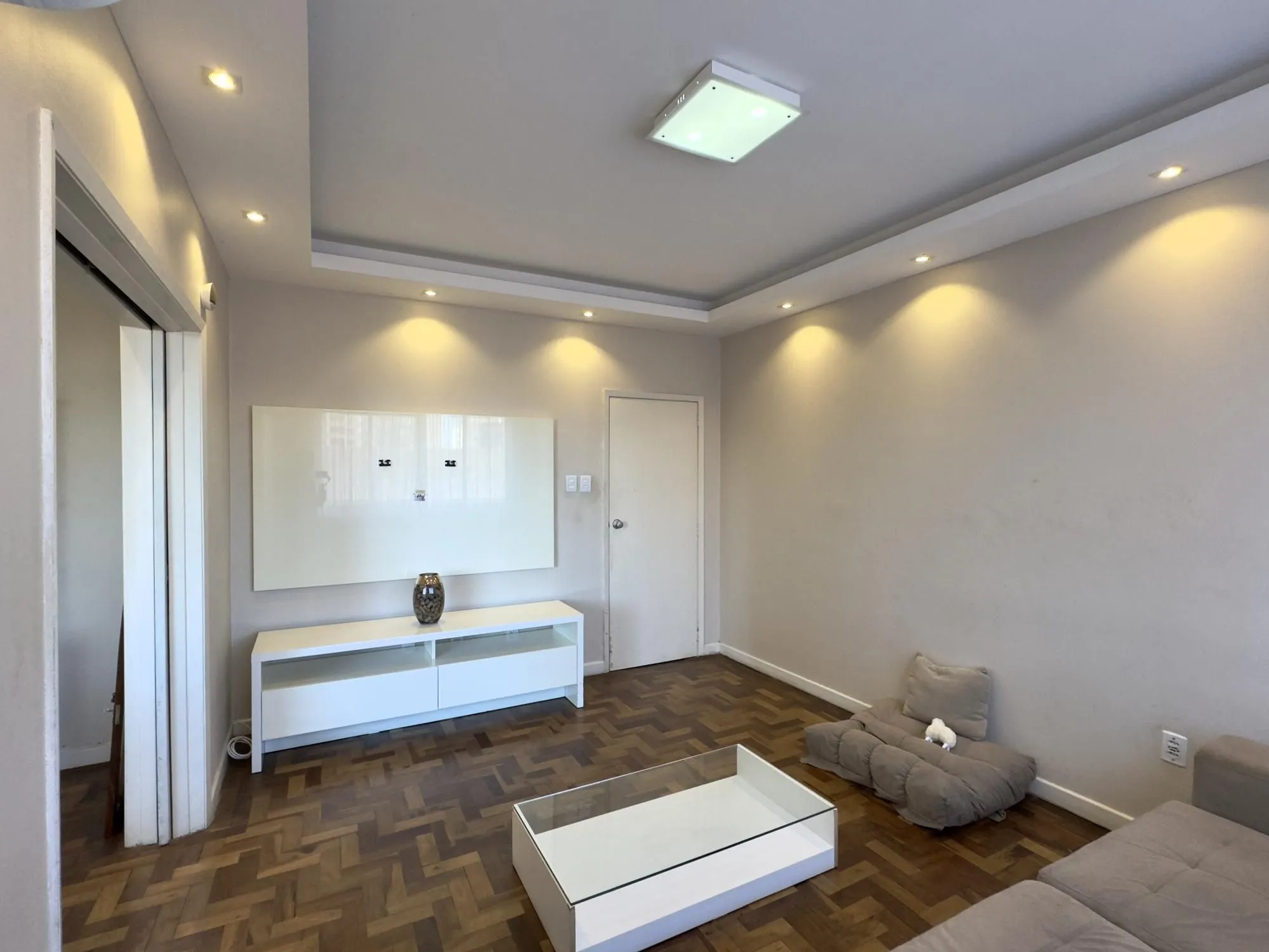 Imagem APARTAMENTO 3 DORMITÓRIOS COM LINDA VISTA DA CATEDRAL NO CENTRO HISTÓRICO