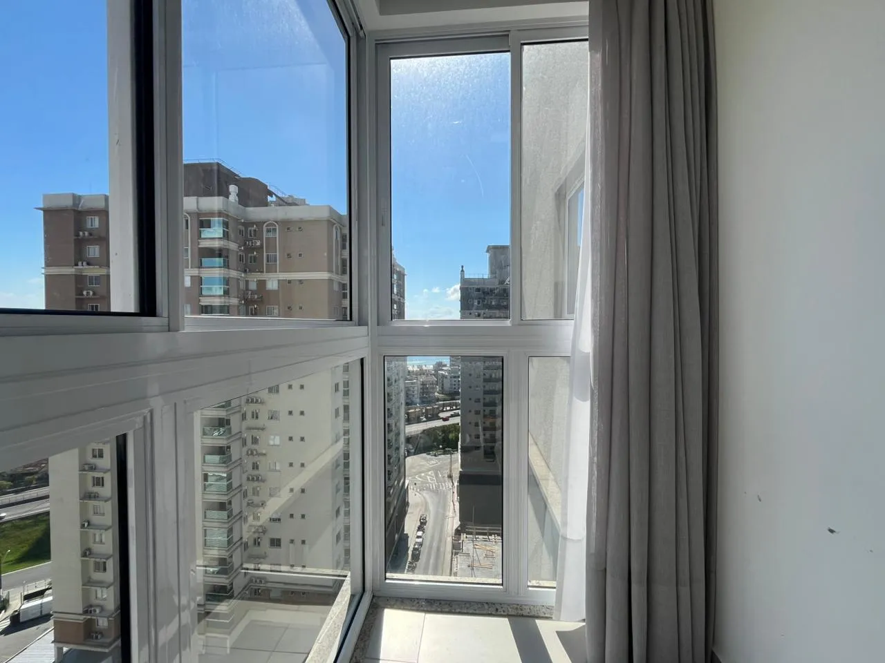 Imagem Apartamento com vista para o mar à venda com 702m2 por R$ 1.200.000,00
