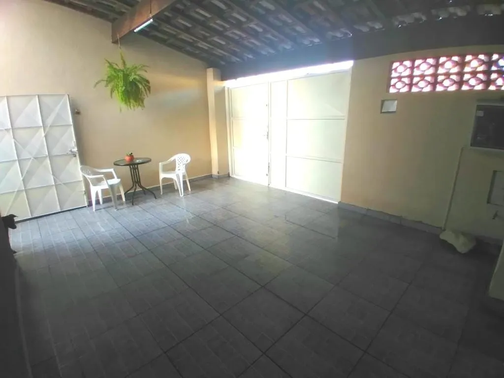 Imagem Casa à venda 2 Quartos, 1 Suite, 2 Vagas, Vila Areao, Taubaté - SP