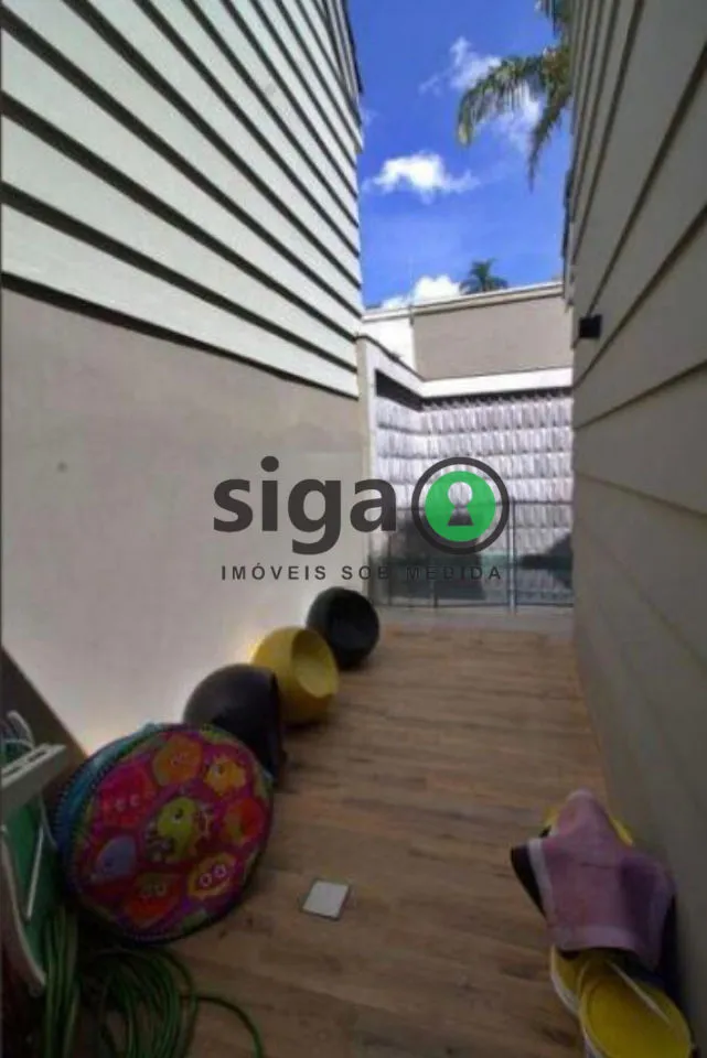 Imagem Casa em condomínio para venda ou aluguel, de 273m, 5 quartos e 3 vagas.