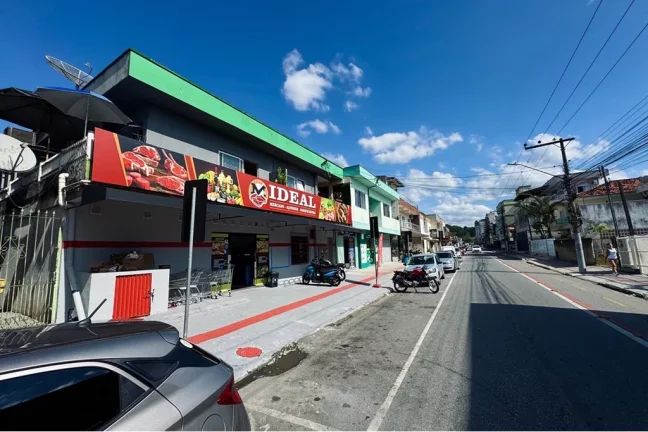 Imagem Casa para venda no bairro Municípios em Balneário Camboriú