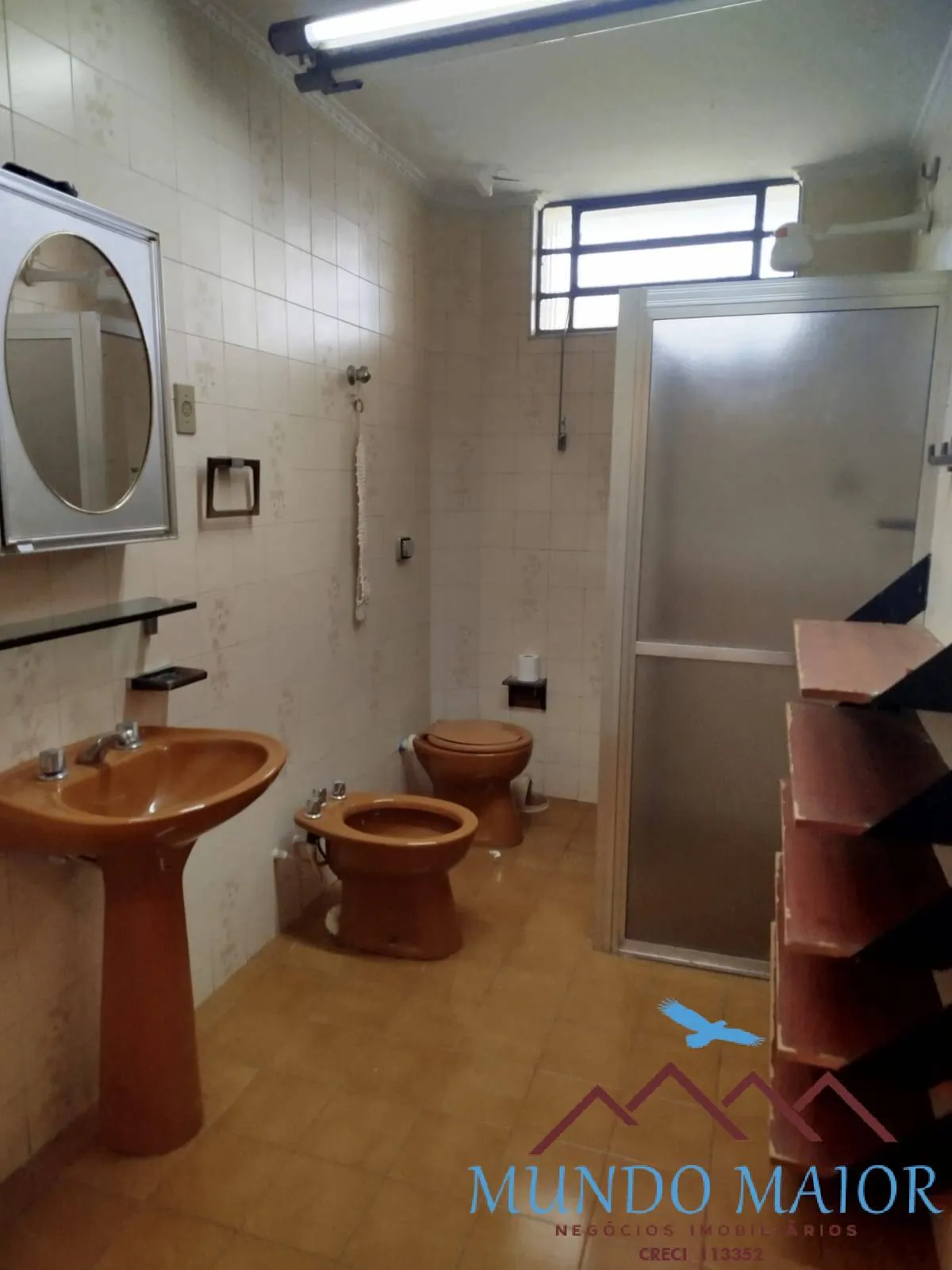Imagem Oportunidade na Vila Gilda: Terreno Amplo com 2 Casas Térreas!
