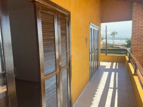 Imagem SOBRADO, 4 QUARTOS SENDO 1 SUÍTE, ITAPEMA DO NORTE