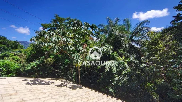Imagem Casa com 5 Quartos à venda, 226 m² por R$ 1.500.000 - Cabeceira - Nova Lima/MG