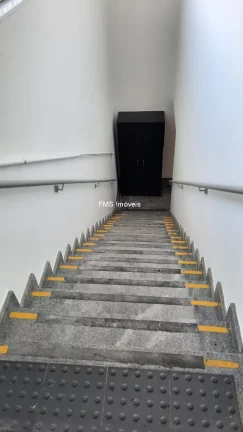 Imagem Excelente oportunidade de locação: Loja comercial de 250m² com 3 banheiros e 15 vagas de garagem no Morumbi, São Paulo-SP!