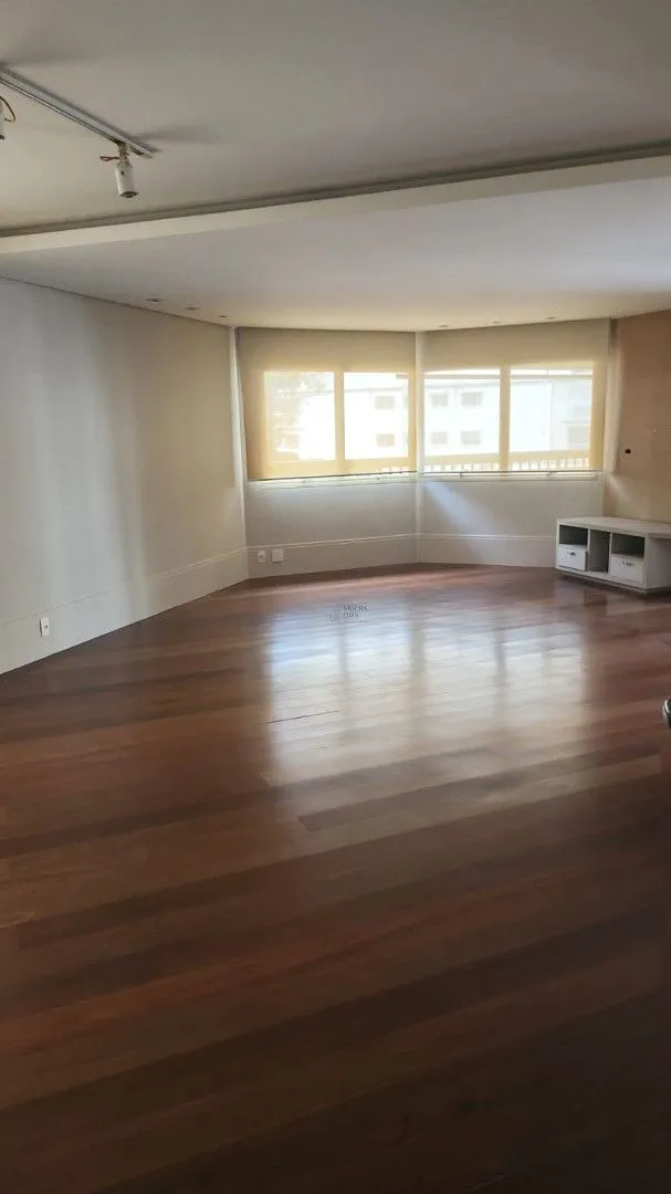 Imagem Apartamento em perdizes com 4 Suítes e 3 Vagas de Garagem. Edifício com Portaria 24hs