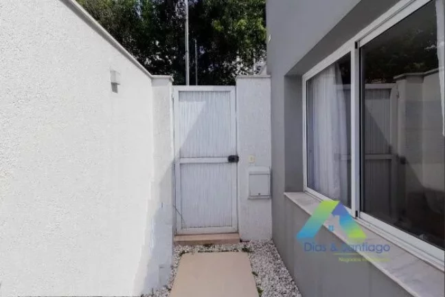 Imagem Sobrado com 3 Quartos e 3 banheiros à Venda, 196 m² por R$ 2.180.000