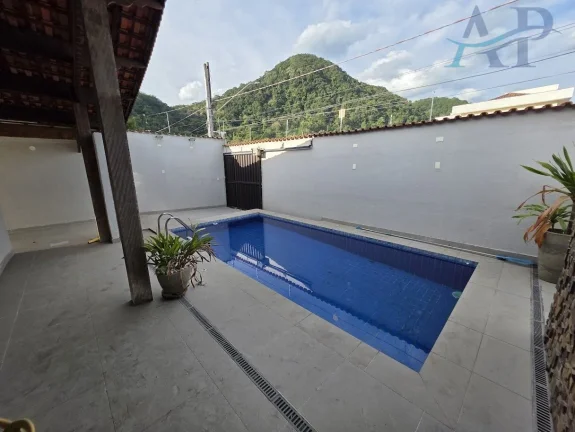Imagem Casa Térrea no Canto do Forte em Praia Grande