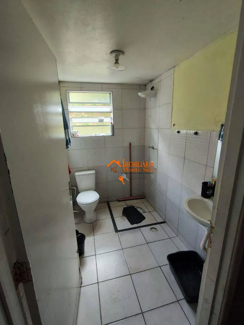 Imagem Apartamento com 2 dormitórios à venda, 48 m² por R$ 150.000,00 - Vila Sadokim - Guarulhos/SP