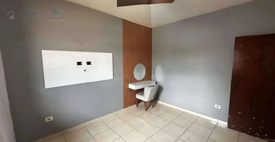 Imagem Sobrado à venda em Pindamonhangaba, Vitória Vale II, com 2 quartos, 130m²