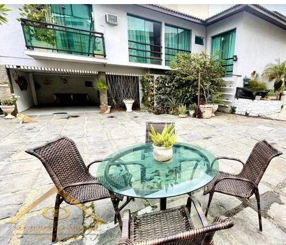 Imagem Casa para Venda em Rio de Janeiro / RJ no bairro Jardim Guanabara