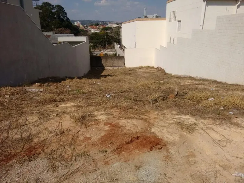 Imagem Terreno à venda em Valinhos-SP, Parque Terranova - 557m² de área. Imperdível oportunidade!