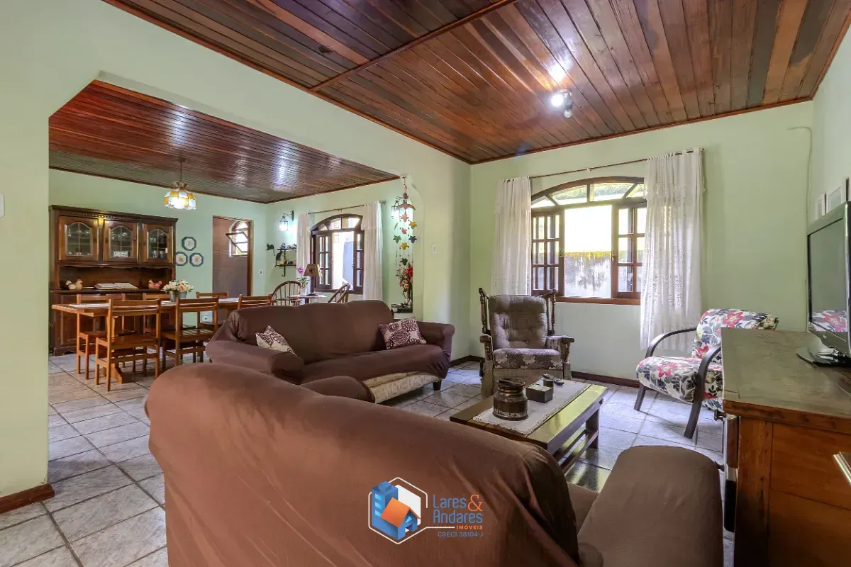 Imagem Casa para venda em Sítio Represa com 5 quartos, sendo 4 suítes, 365m²