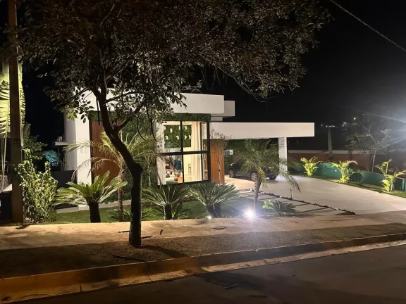 Imagem Casa Térrea Mobiliada com 4 Suítes e Piscina no Condomínio Portal dos Lagos, Boituva