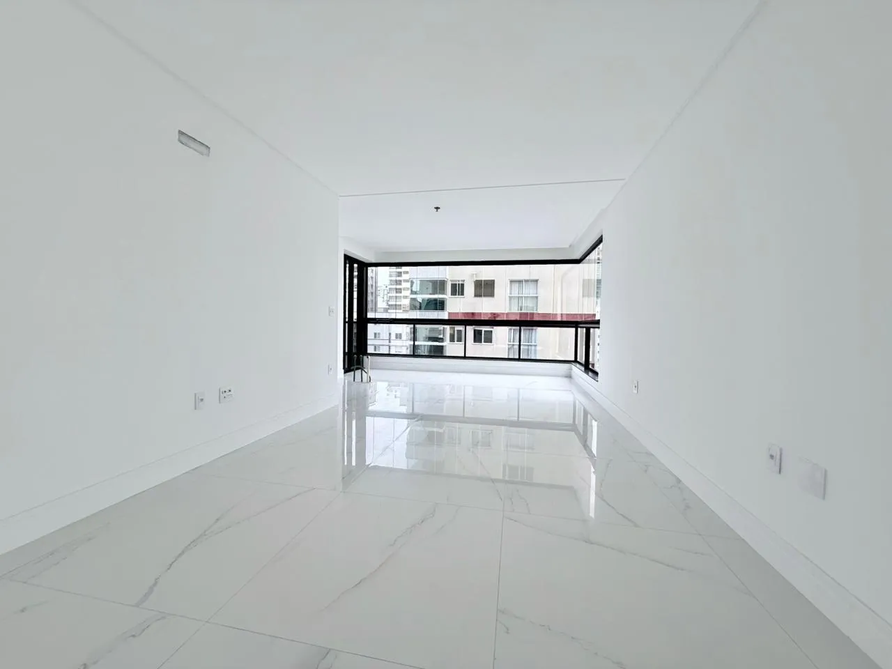 Imagem Apartamento à venda com 206m2 por R$ 3.500.000,00