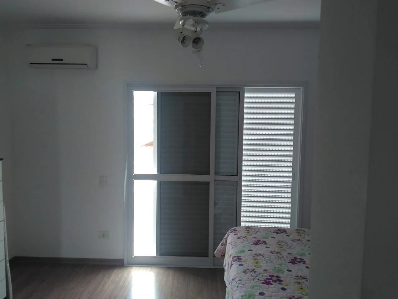 Imagem Casa à venda 3 Quartos, 1 Suite, 2 Vagas, 250M², Piracangaguá, Taubaté - SP | Condominio Jardim Oásis