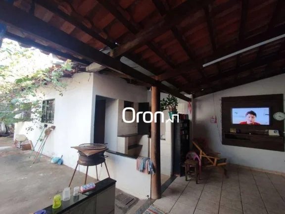 Imagem Casa à venda, 232 m² por R$ 650.000,00 - Vila Isaura - Goiânia/GO